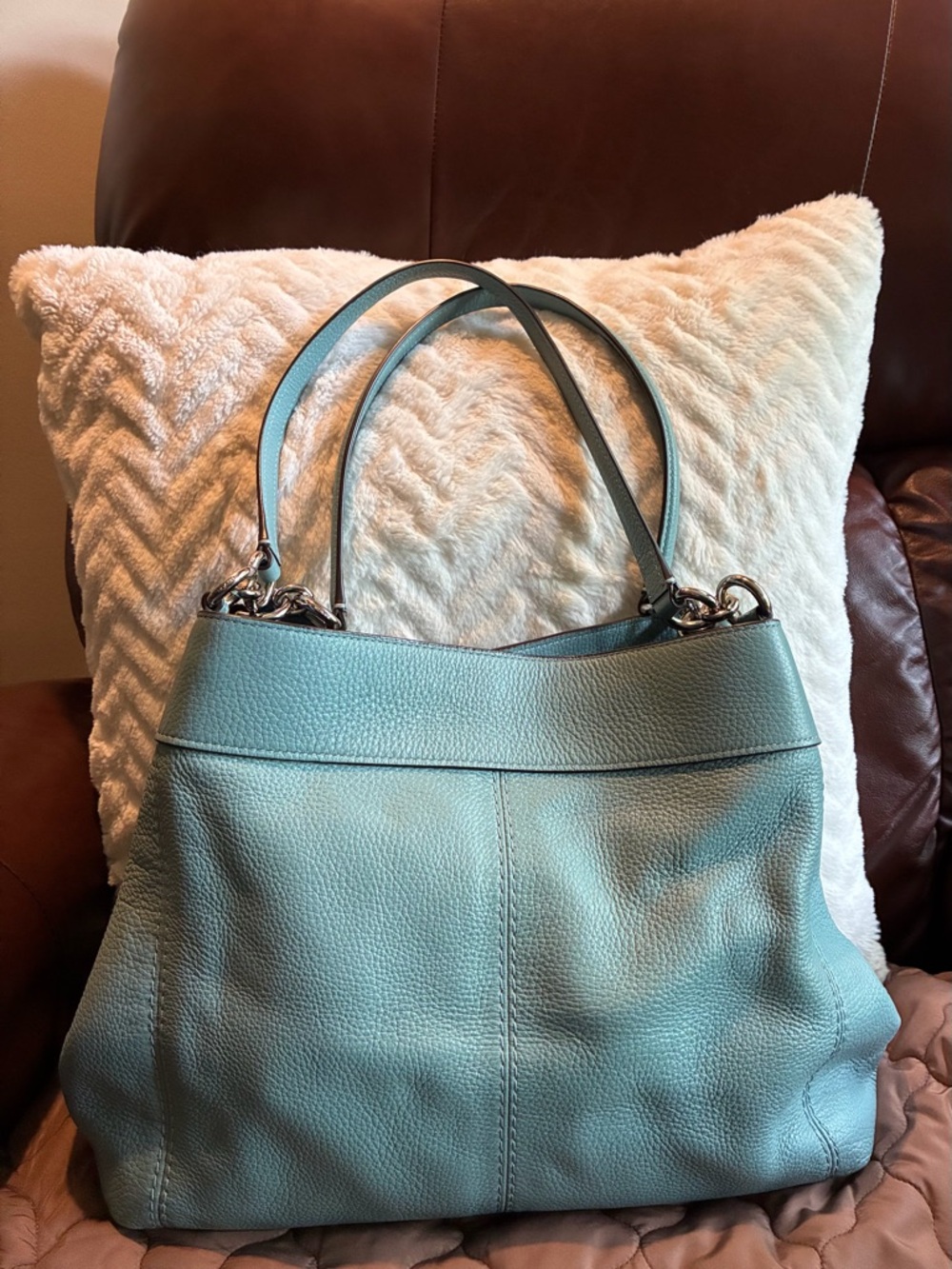 NWOT Coach Blue Pebbled Leather Shoulder Bag - Picture 4 of 16